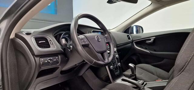 Volvo V40 2.0 D3 KINETIC GPS GARANTIE 12 MOIS