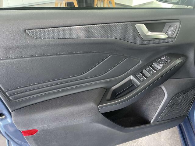 Ford Focus st line 150ch garantie 12 mois 