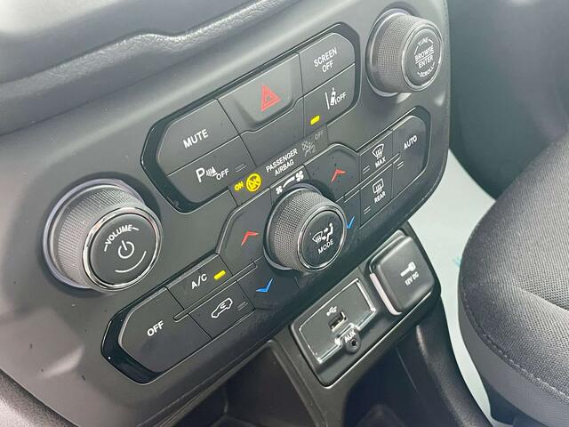 Jeep Renegade 1.0 T3 ?Black Star? | GPS | 4000Km | 22 400TTc