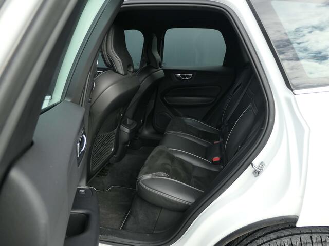 Volvo XC60 2.0 D4 AWD R-Design 4X4 Geartronic /FULL/GAR.1AN