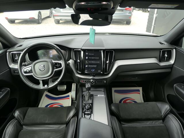 Volvo XC60 2.0 D4 AWD R-Design 4X4 Geartronic /FULL/GAR.1AN