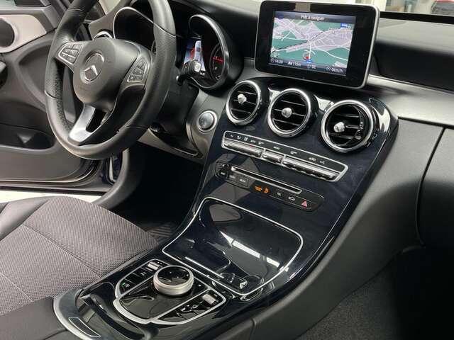 Mercedes-Benz CLA-Klasse D Aut. Edition AMG Clim Cuir Gps Xenon Led Full