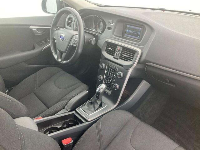Volvo V40 2.0 D2 88kW 120CV Geartronic  CLIM  CAPTEUR AR