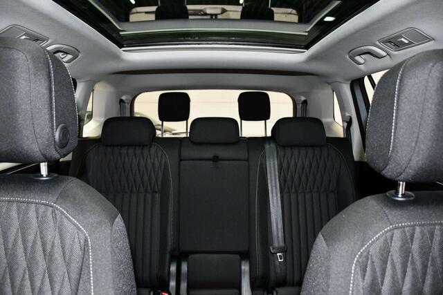 Volkswagen Tiguan 1.5 TSI Life Business 7pl. DSG - NAVI / PANO / ACC