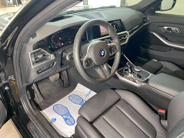 BMW 3-Serie iA Xdrive M-Performance/ Leder/ Cockpit Pro/ Alu20