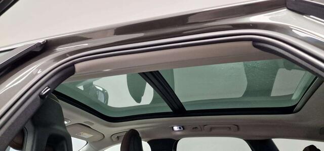 Volvo XC60 2.0 D4 Geartronic 4X4BOITE-AUTOLEDTOIT-PANO