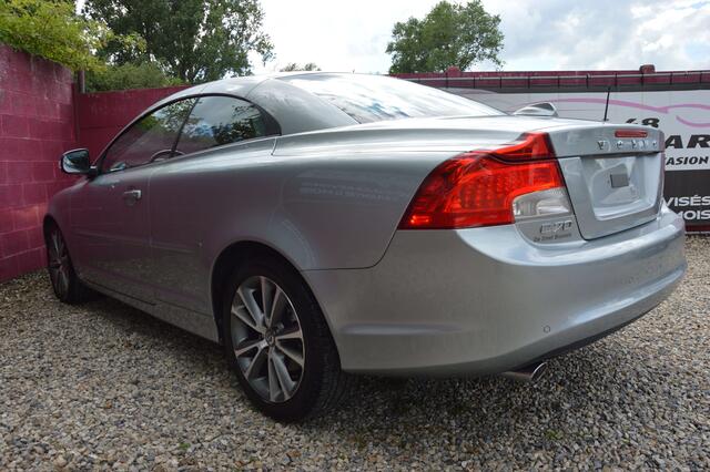 Volvo C70 2.0 D3 Momentum NEUF BOITE AUT NAV CUIR 31.634KM