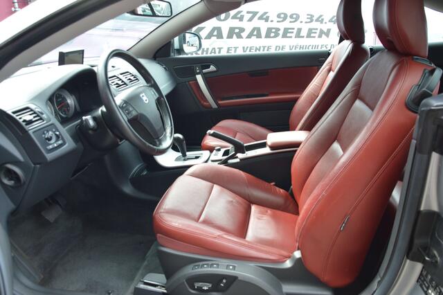 Volvo C70 2.0 D3 Momentum NEUF BOITE AUT NAV CUIR 31.634KM