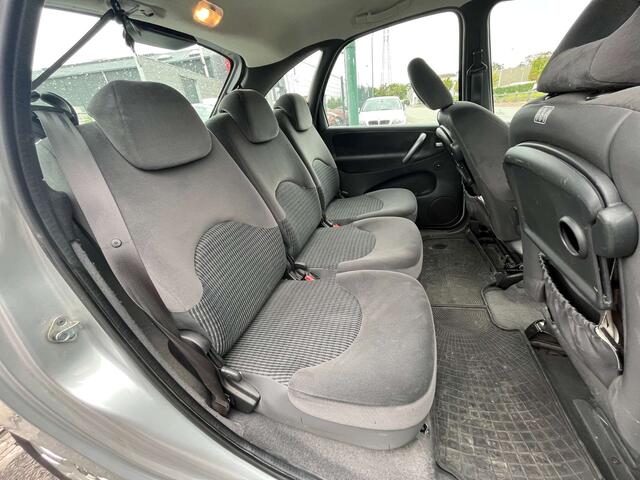 Citroen Xsara PICASSO 1.6 HDi Exclusive // CLIMATISATION // JANTES //