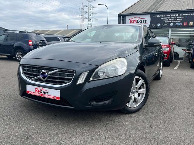 Volvo S60 1.6 D // CLIMATISATION /  NAVIGATION / JANTES