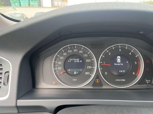Volvo S60 1.6 D // CLIMATISATION /  NAVIGATION / JANTES