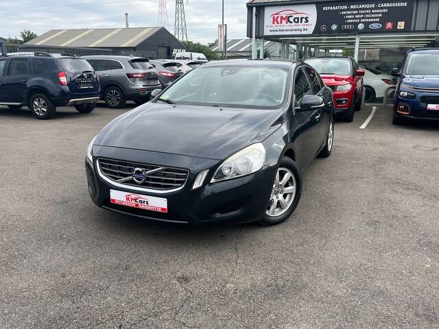 Volvo S60 1.6 D // CLIMATISATION /  NAVIGATION / JANTES