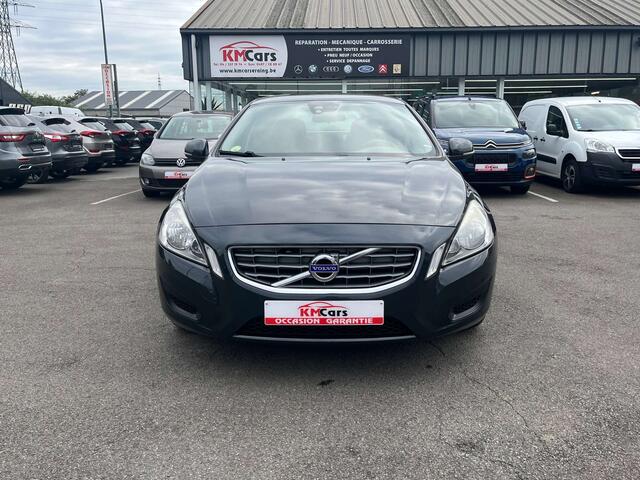 Volvo S60 1.6 D // CLIMATISATION /  NAVIGATION / JANTES