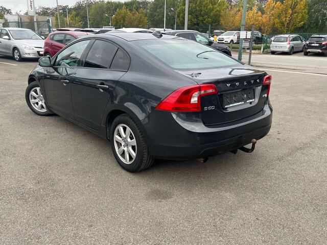 Volvo S60 1.6 D // CLIMATISATION /  NAVIGATION / JANTES