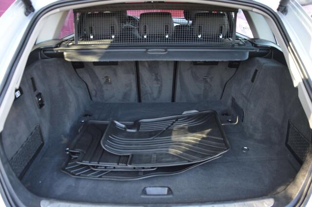 BMW 3-Serie d IMPECCABLE NAV CLIM SENS AR 89.102KM GAR