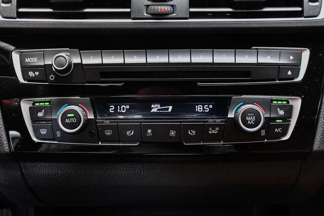 BMW 2-Serie 220iA Cabriolet Automaat - LEDER / NAVI /BLUETOOTH