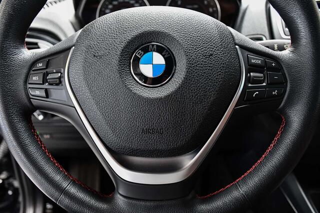 BMW 2-Serie 220iA Cabriolet Automaat - LEDER / NAVI /BLUETOOTH