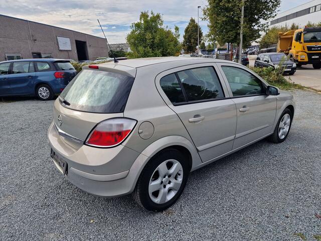 Opel Astra 1.6i XEP 16v Enjoy Easytronic