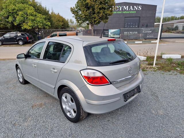 Opel Astra 1.6i XEP 16v Enjoy Easytronic