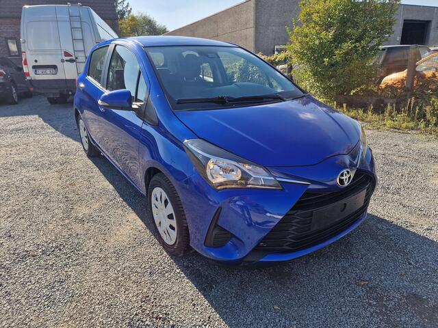 Toyota Yaris 1.5i Dual VVT-iE Lounge GARANTIE 12 MOIS/MAANDEN