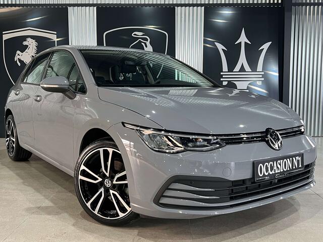 Volkswagen Golf NAVI-CARPLAY / 6200km