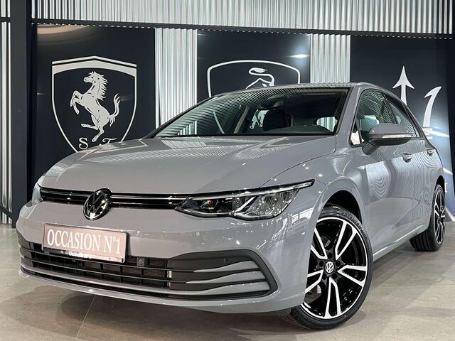 Volkswagen Golf NAVI-CARPLAY / 6200km