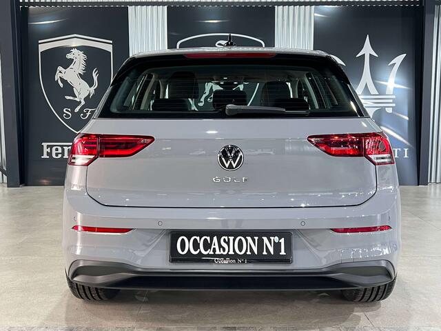 Volkswagen Golf NAVI-CARPLAY / 6200km