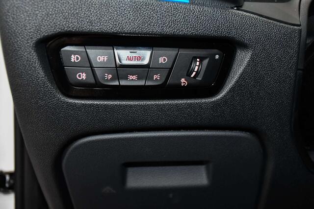 BMW 3-Serie 330eAS PHEV Plug in Hybrid - LEDER / NAVI / CAMERA