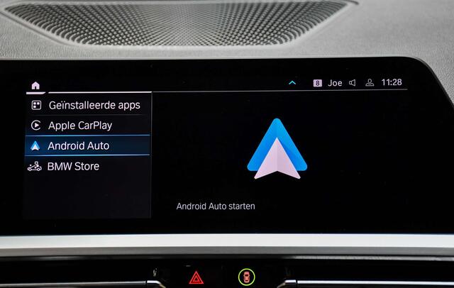 BMW 3-Serie 330eAS PHEV Plug in Hybrid - LEDER / NAVI / CAMERA