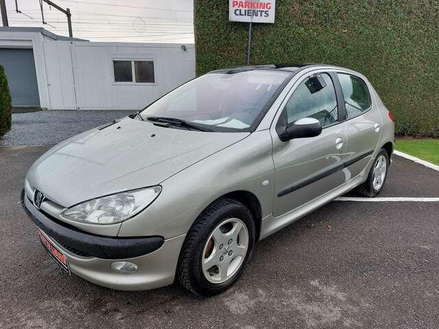 Peugeot 206 1.4i XT CrystalTOIT PANOBOITE AUTO36X162.18�