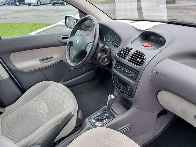 Peugeot 206 1.4i XT CrystalTOIT PANOBOITE AUTO36X162.18�