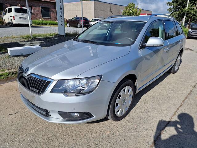 Skoda Superb 1.6 CR TDi GreenLine Elegance
