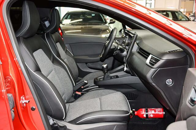 Renault Clio 1.0 TCe Intens - NAVI / CAMERA / SMARTLINK / PDC