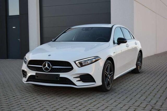 Mercedes-Benz CLA-Klasse e 262 PK Hybride/AMG/Shadow/Carplay/Camera