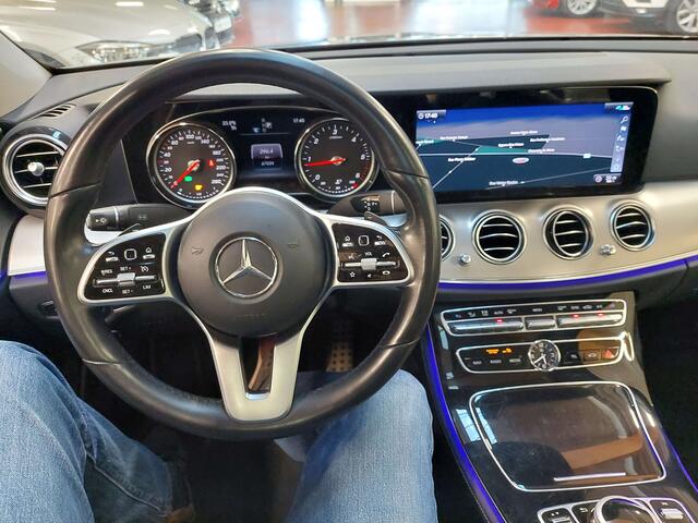 Mercedes-Benz CLA-Klasse d  TOIT PANORAMIQUE  COMAND  CAMERA  LED