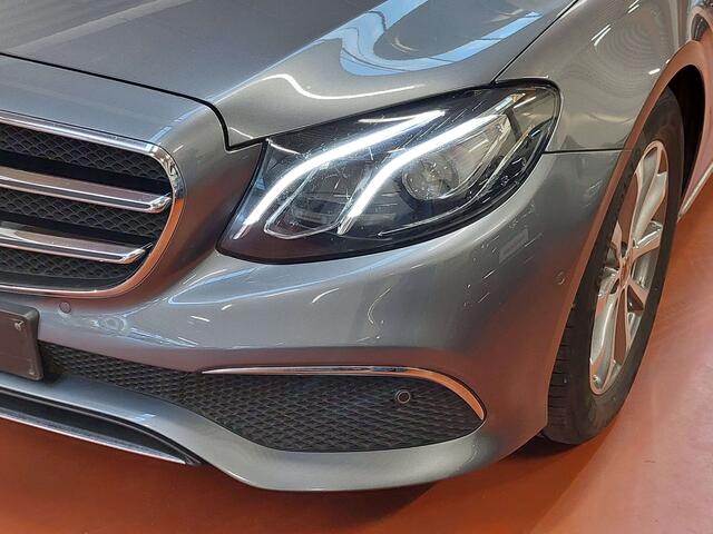 Mercedes-Benz CLA-Klasse d  TOIT PANORAMIQUE  COMAND  CAMERA  LED