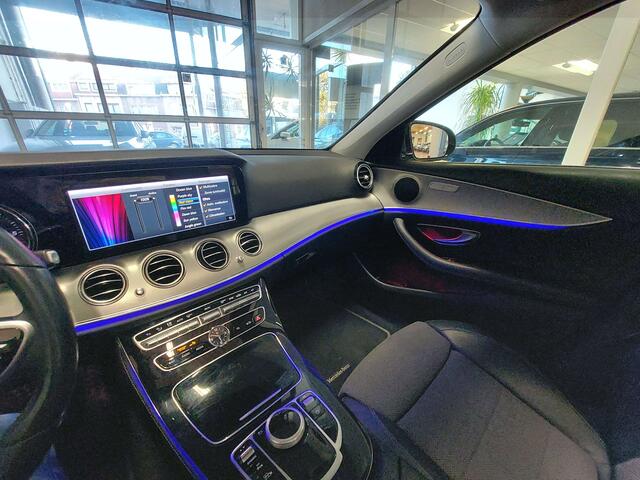 Mercedes-Benz CLA-Klasse d  TOIT PANORAMIQUE  COMAND  CAMERA  LED