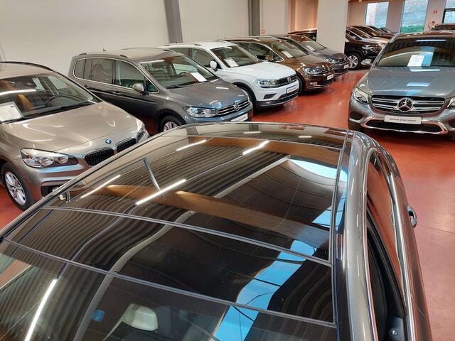 Mercedes-Benz CLA-Klasse d  TOIT PANORAMIQUE  COMAND  CAMERA  LED
