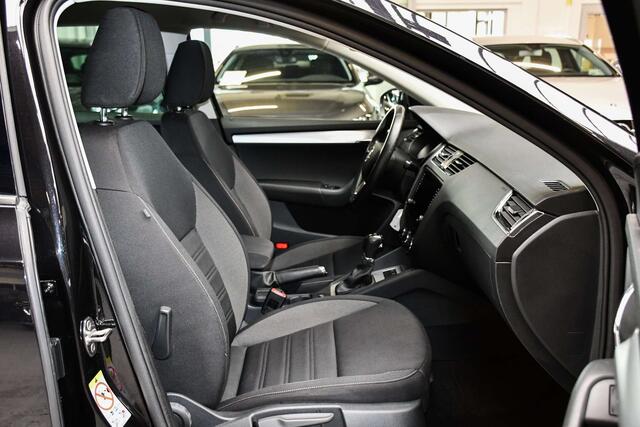 Skoda Octavia 1.0 TSI Ambition DSG - NAVI / BLUETOOTH / PDC / CC