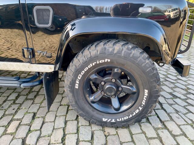Land Rover Defender 2.5 Td5 3pl SE clim  car-pass 