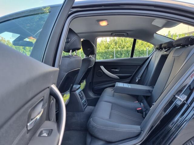 BMW 3-Serie 320 dXA 163cv // XDRIVE // STEPTRONIC // TEL 0488 086 388