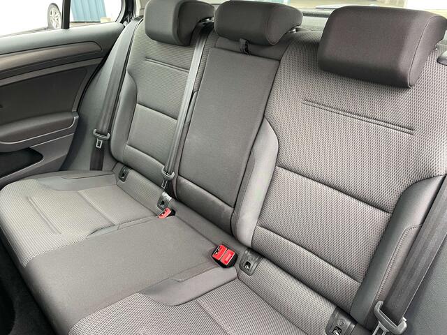 Volkswagen Golf 1.6TDI-115ch DSG COMFORT-LINE CAMERA/SENSORS/GPS