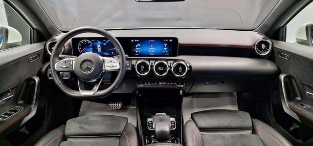 Mercedes-Benz CLA-Klasse d PACK AMGGPS+CAMERALEDCUIRGARANTIE