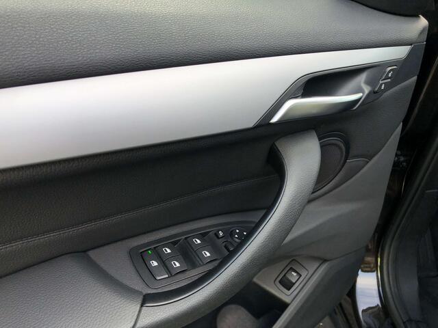 BMW X1 16D Leder / Navi / Pdc / Cruise  1 Jaar Garantie
