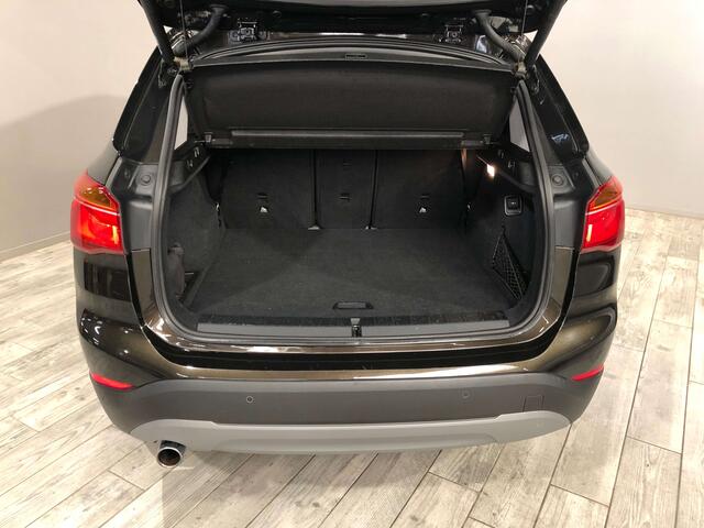 BMW X1 16D Leder / Navi / Pdc / Cruise  1 Jaar Garantie