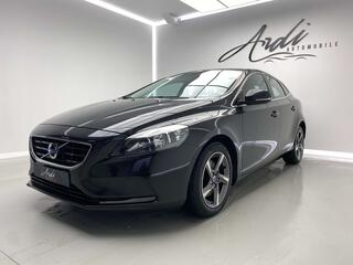 VOLVO V40 1.6 D2 *GARANTIE 12 MOIS*GPS*CUIR*CAMERA AR*