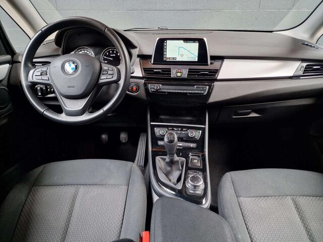 BMW 2-Serie i OPF GPSCAPTEURS AV/ARCLIM AUTOBLUETOOTHUSB