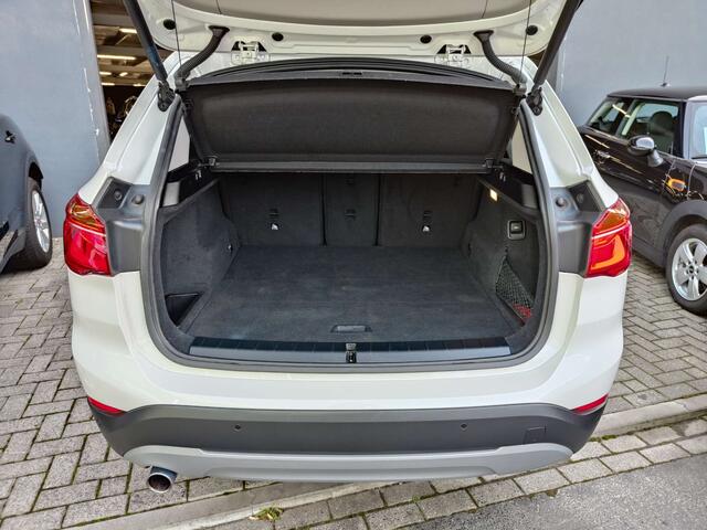 BMW X1 sDrive16d Leder/Gps/VerwZet/Pdc/Bt 1j garantie