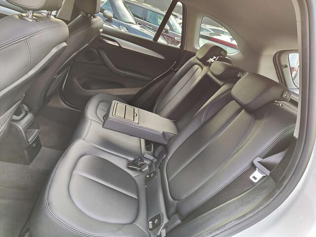 BMW X1 sDrive16d Leder/Gps/VerwZet/Pdc/Bt 1j garantie
