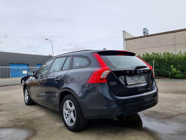 Volvo V60 2.0 D2 Autom. // GEARTRONIC // TEL 0488 086 388
